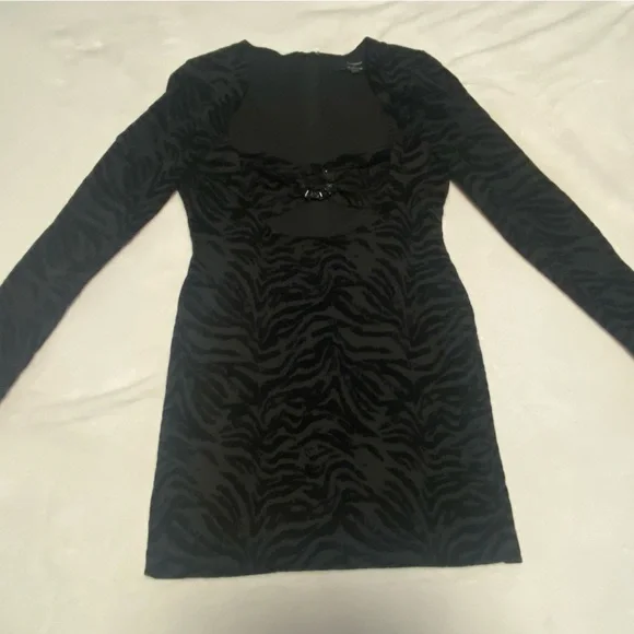 Dundas X Revolve Ramon mini dress black tiger size large - Picture 2 of 6